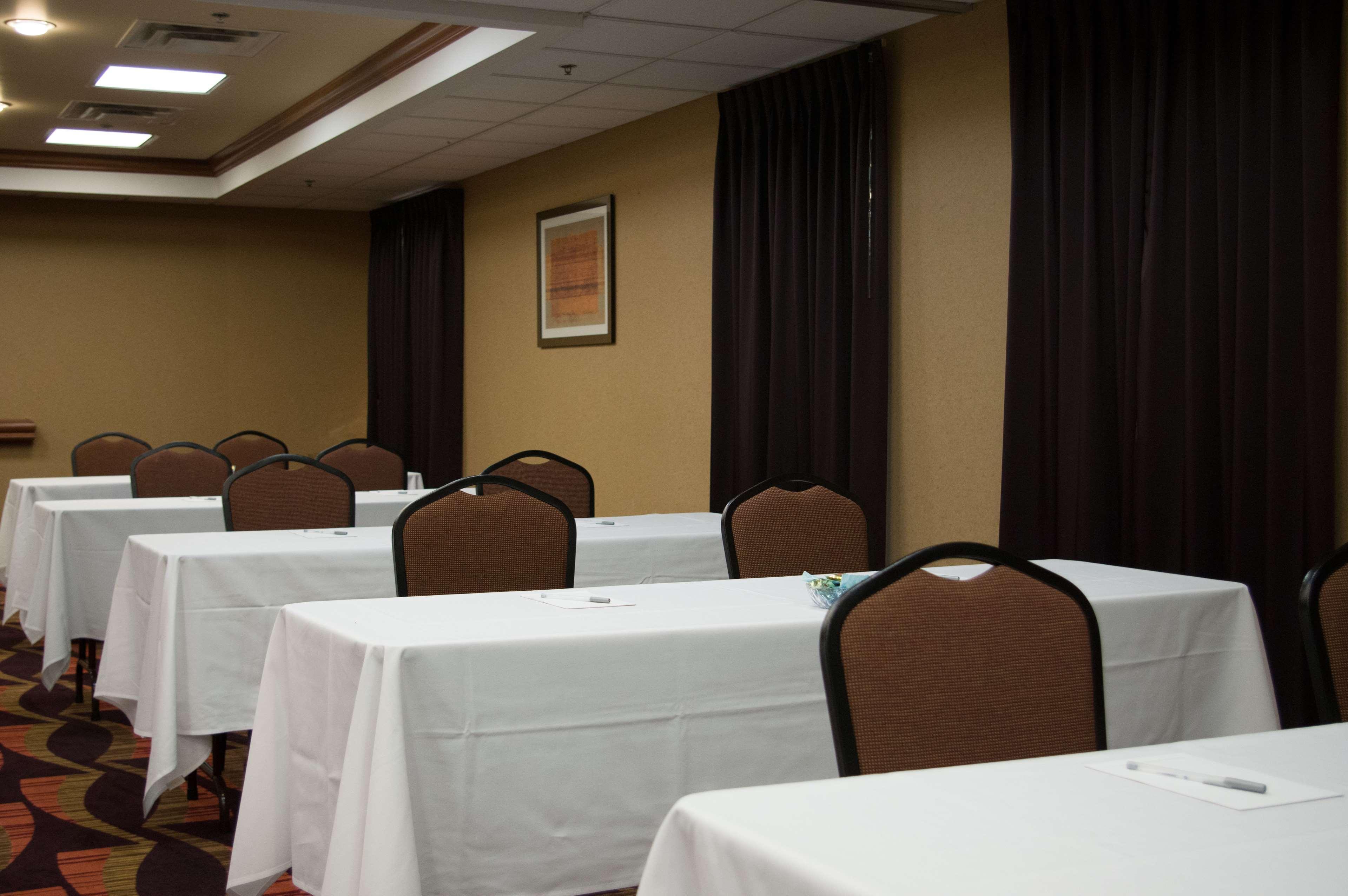 Hampton Inn & Suites St. Louis-Честърфийлд Екстериор снимка