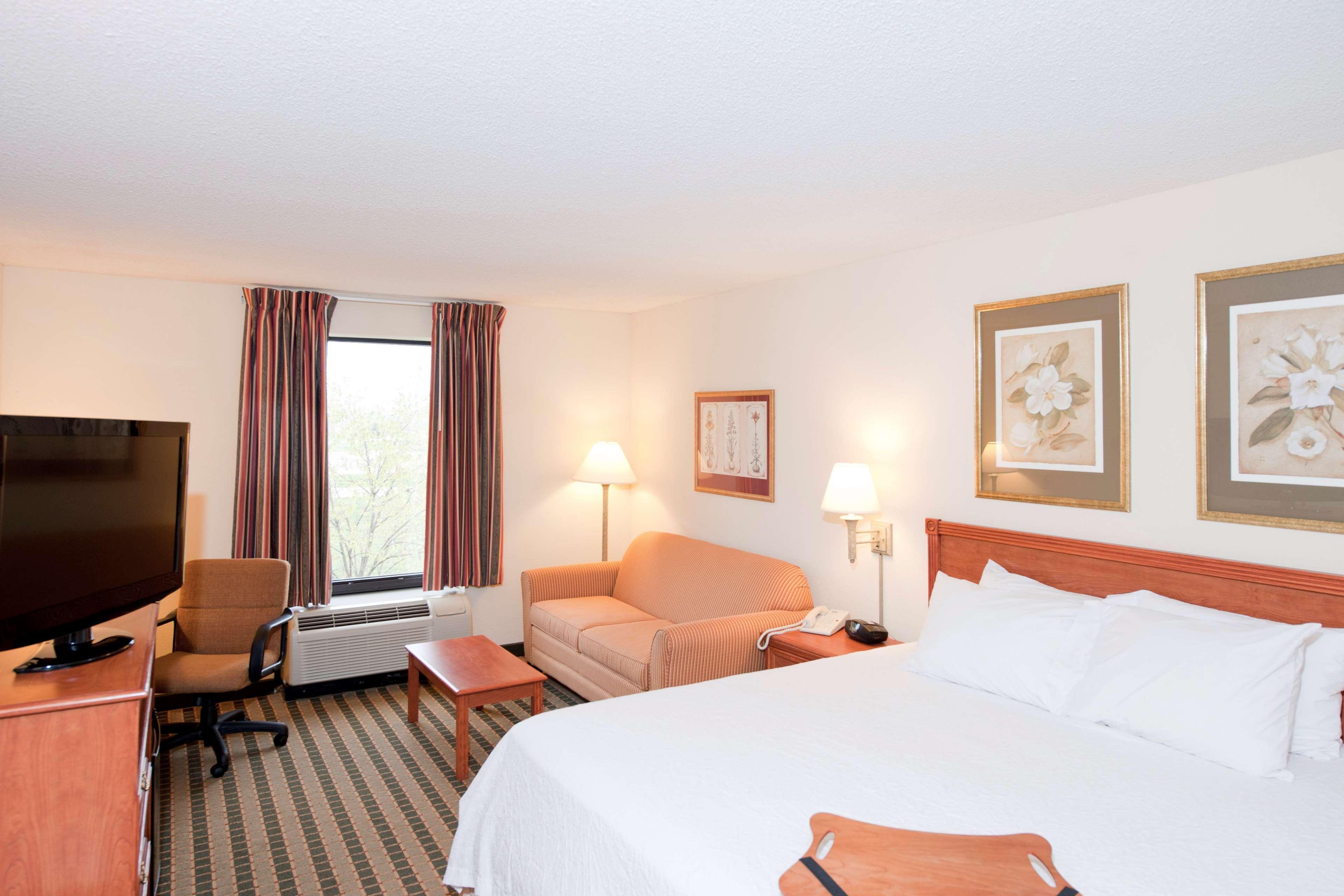 Hampton Inn & Suites St. Louis-Честърфийлд Екстериор снимка