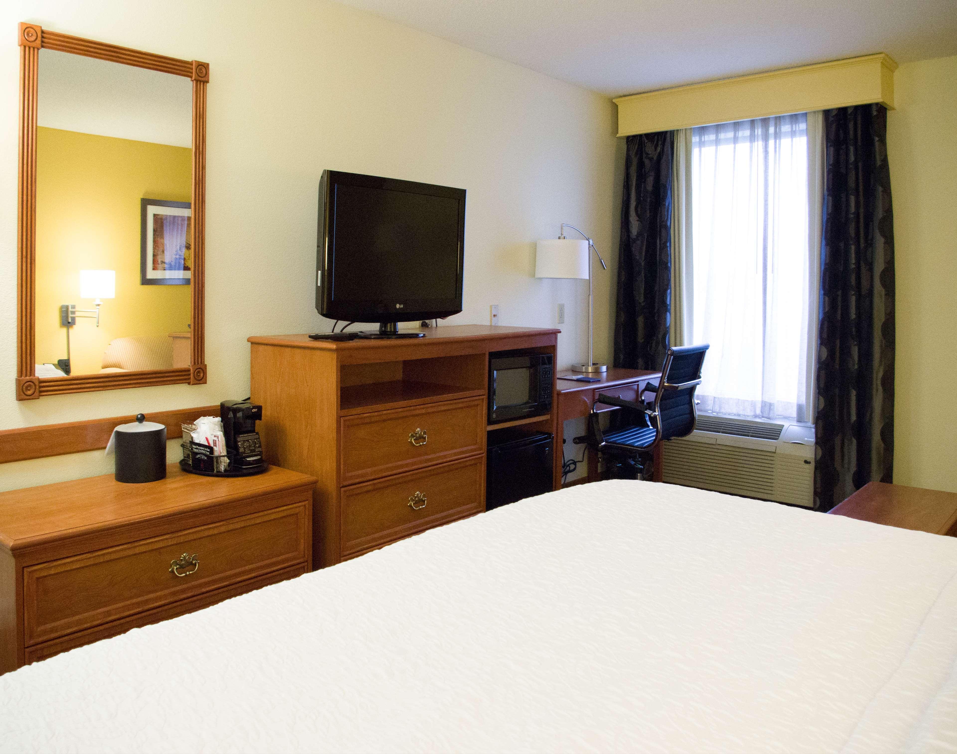 Hampton Inn & Suites St. Louis-Честърфийлд Екстериор снимка