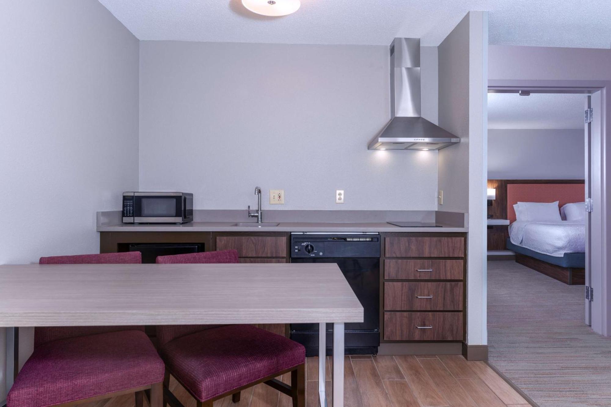 Hampton Inn & Suites St. Louis-Честърфийлд Екстериор снимка