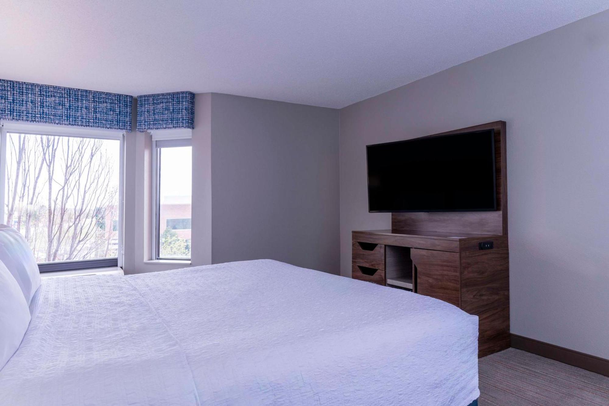 Hampton Inn & Suites St. Louis-Честърфийлд Екстериор снимка