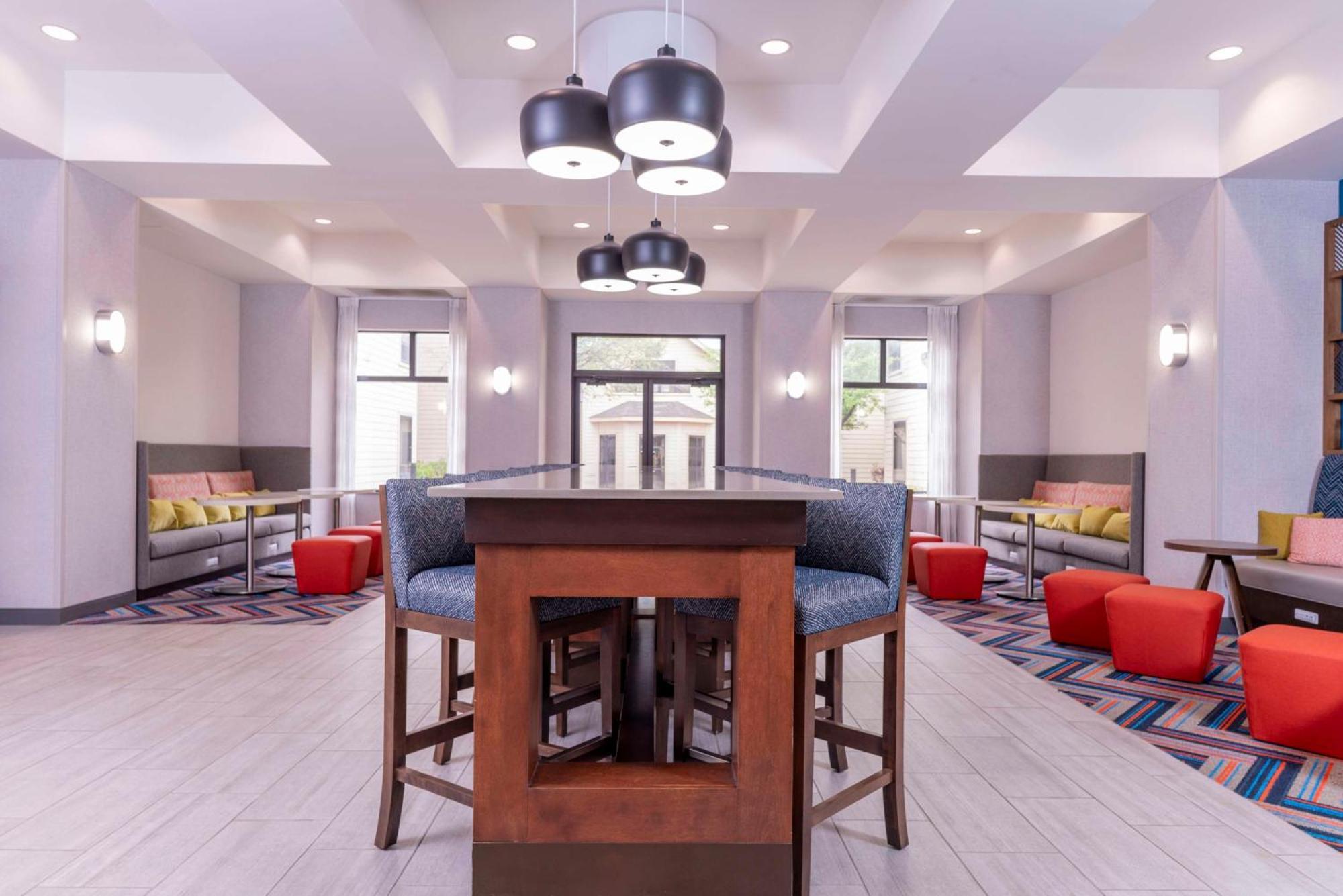 Hampton Inn & Suites St. Louis-Честърфийлд Екстериор снимка