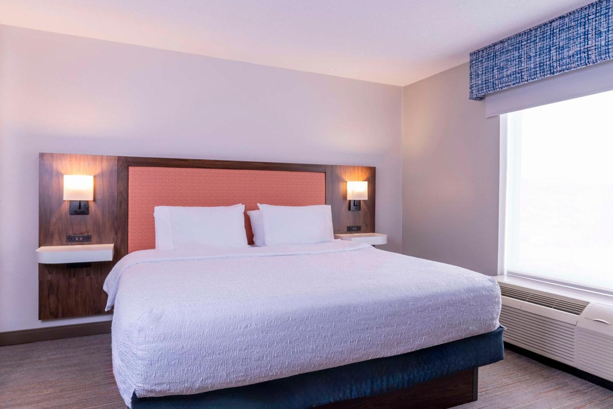 Hampton Inn & Suites St. Louis-Честърфийлд Екстериор снимка